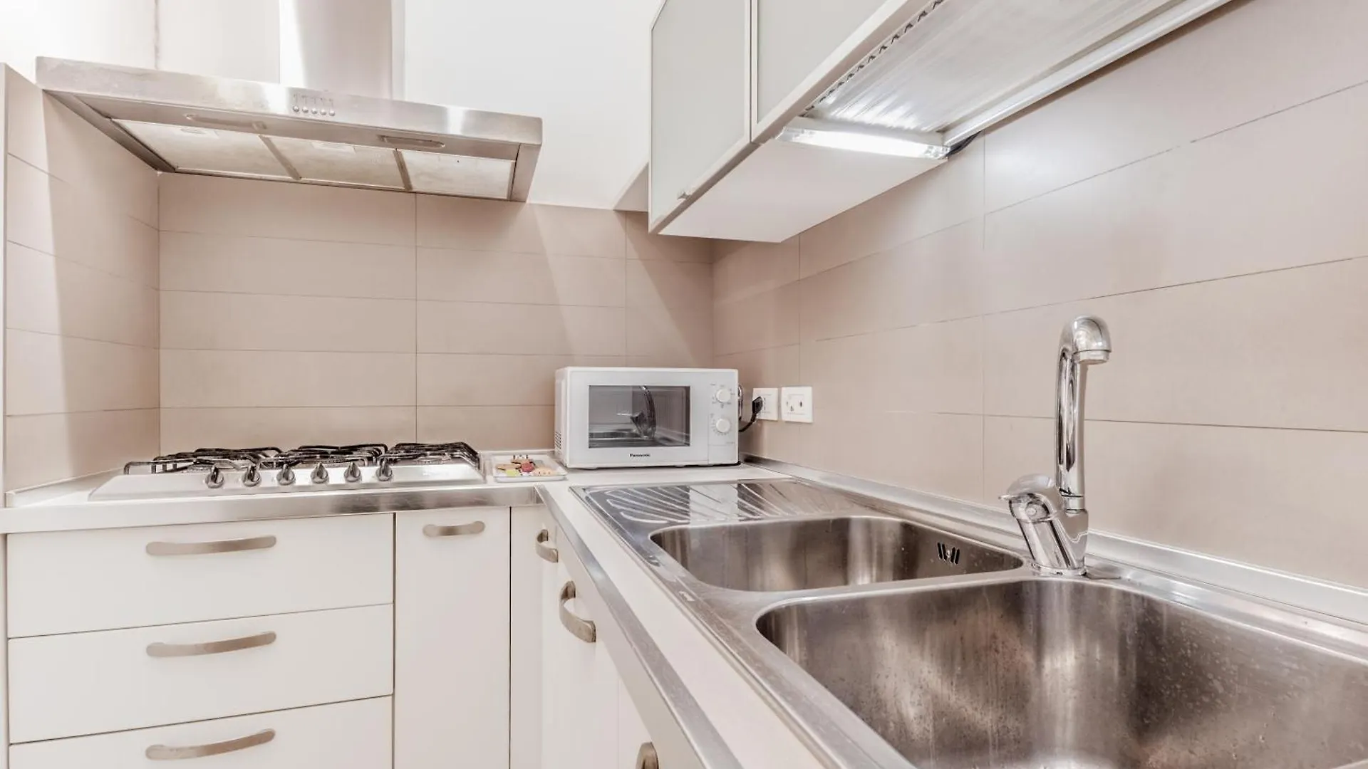 Trastevere House 24 ローマ
